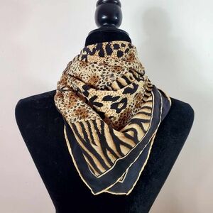 Piramit Animal print, zebra print, leopard print, vintage squar 100% Silk